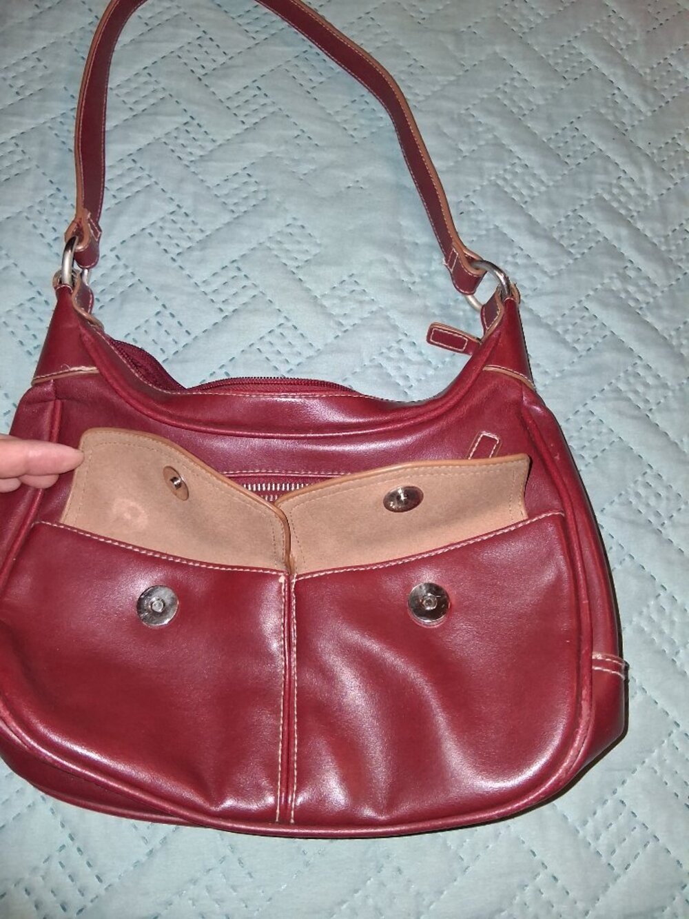 Red Shoulder Bag - Picture 3 of 9